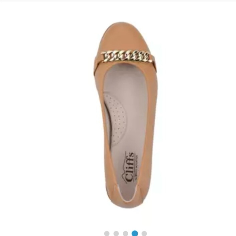 NWOB camel ballet flats